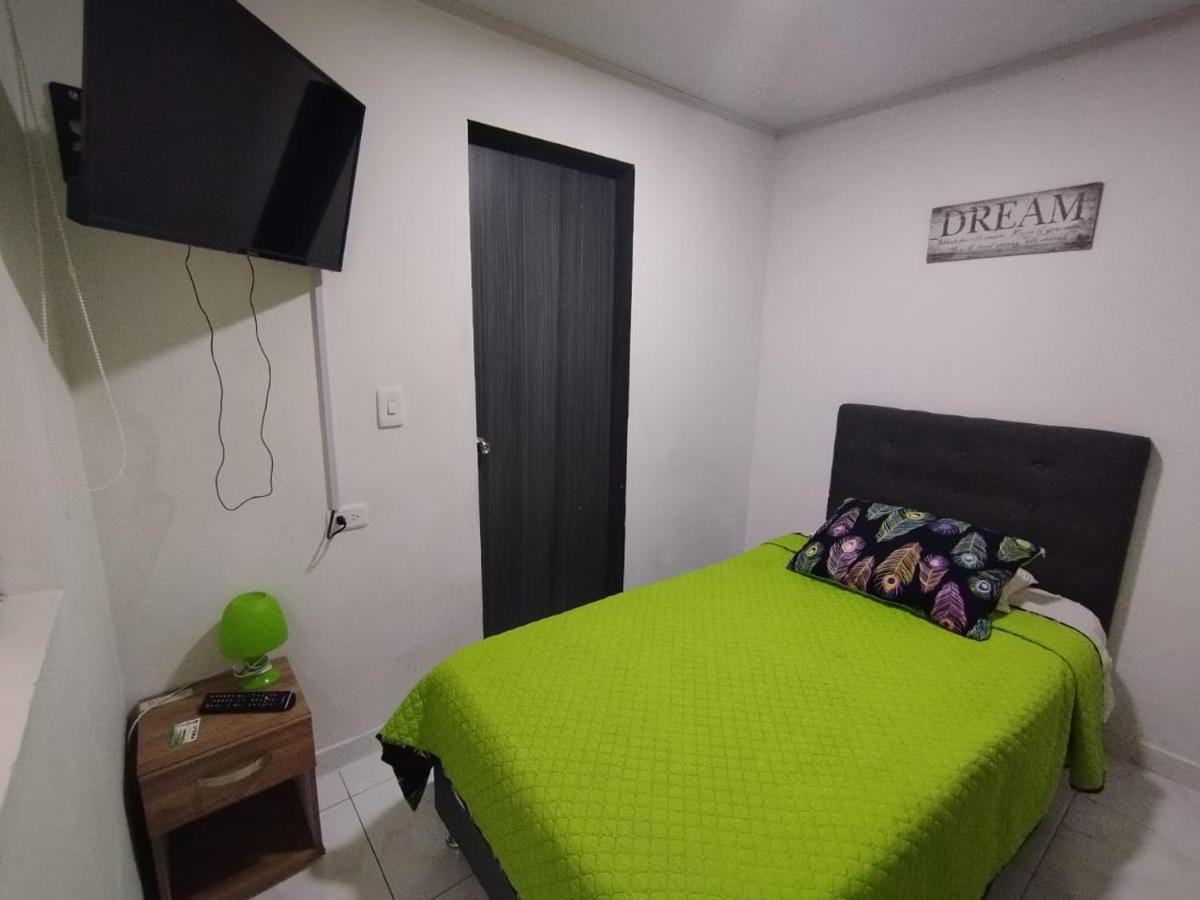 Aloha Hostel بوغوتا المظهر الخارجي الصورة