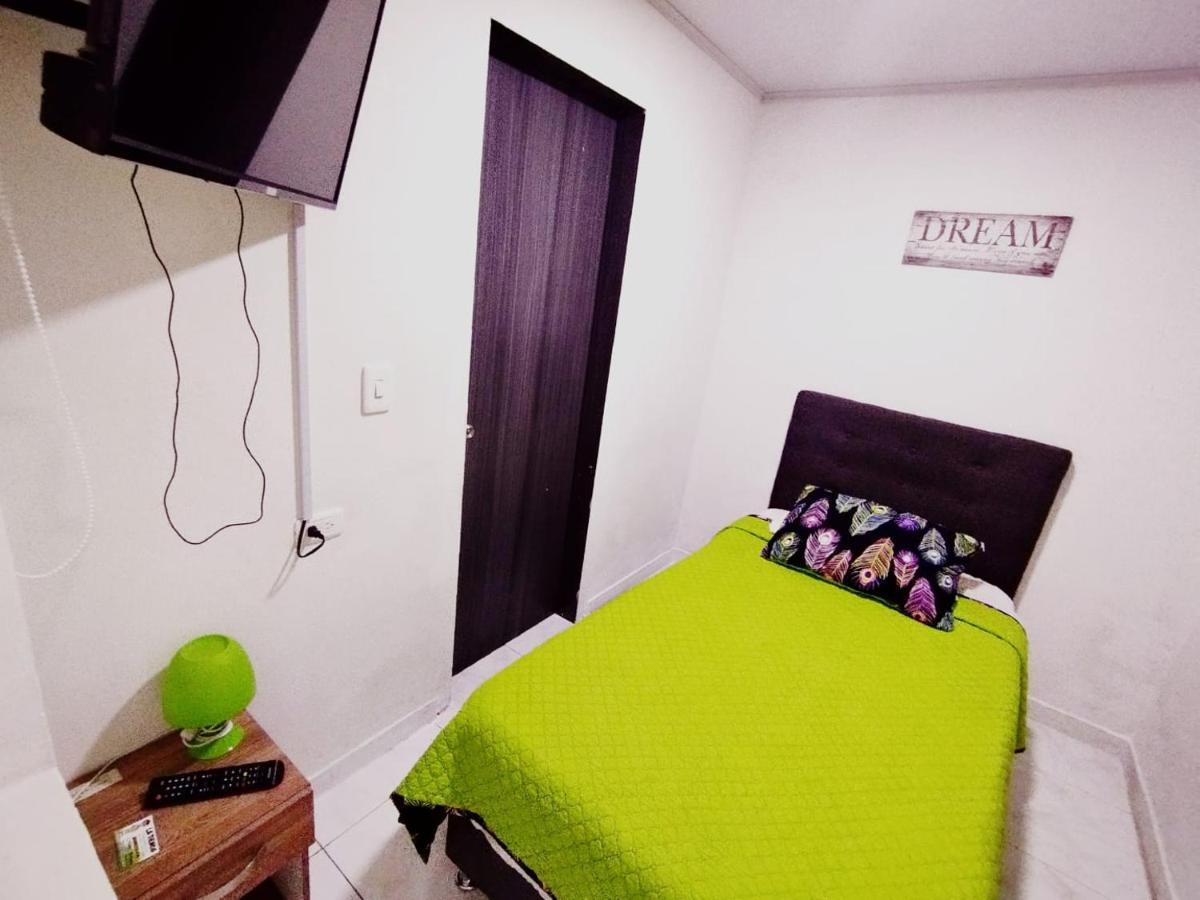 Aloha Hostel بوغوتا المظهر الخارجي الصورة